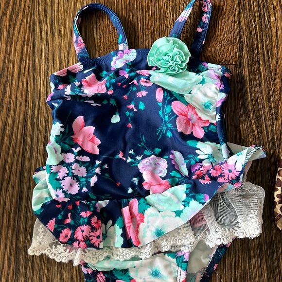 Baby Swimsuits - Picture 2 of 3